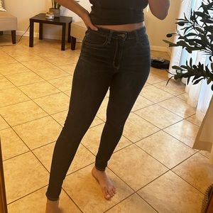 Dark super high-rise jegging